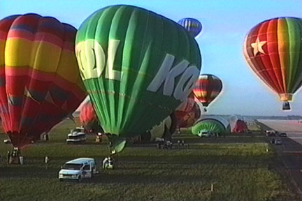 picture from Phantom's Sunrise Sunset II hot air balloon DVD