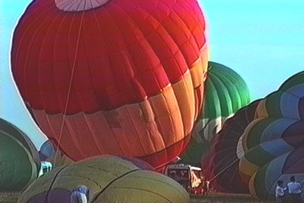 picture from Phantom's Sunrise Sunset II hot air balloon DVD