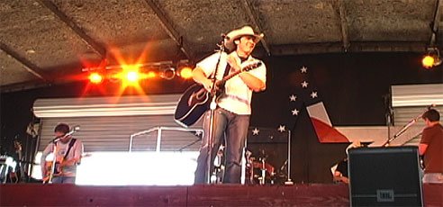 2006 Poteet Strawberry Festival performer Joe Nichols