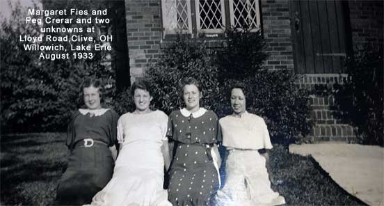 August 1933 Margaret, Fies and Peg Crerar (2 unknowns) Clive, OH, Willowich, Lake Erie